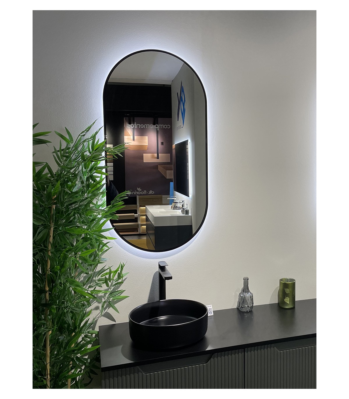 Espejo de baño restoiluminado con luz led capsule